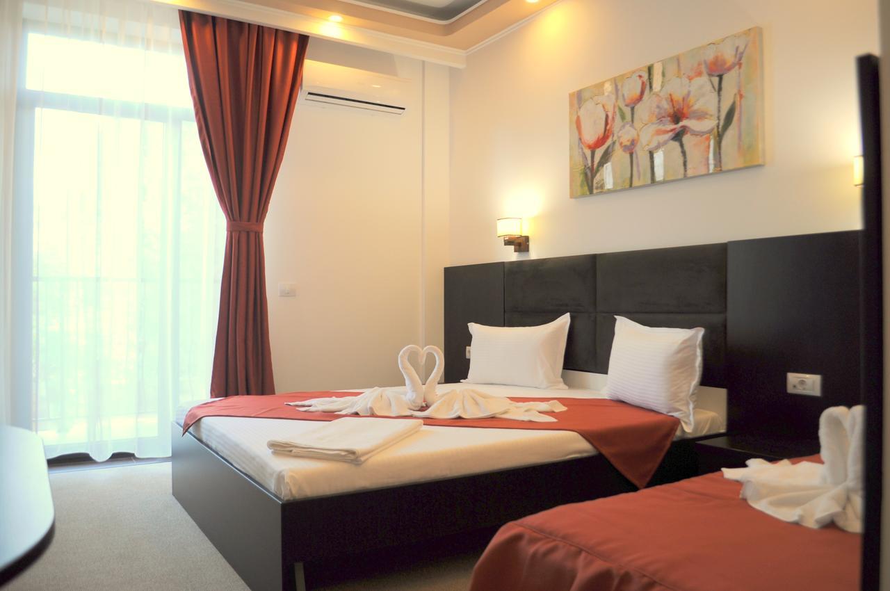 Hotel Evia Eforie Nord Esterno foto